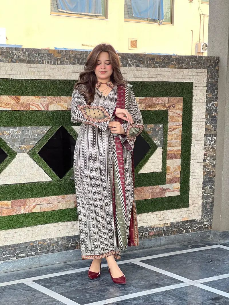New -8% 3 Piece Printed Beige & Black Color Lawn Unstitched Suit